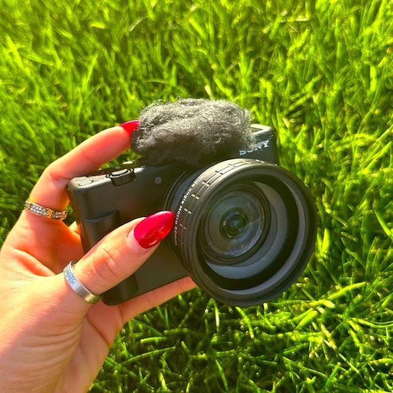 ZV1F VLOG CAMERA FOR CONTENT CREATORS AND...