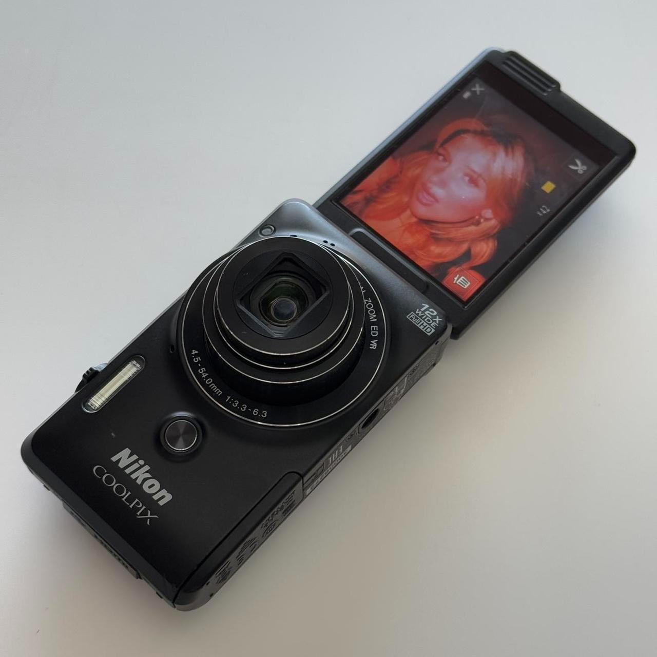 Nikon Coolpix S6900 Digital Camera Bundle♡Comes...