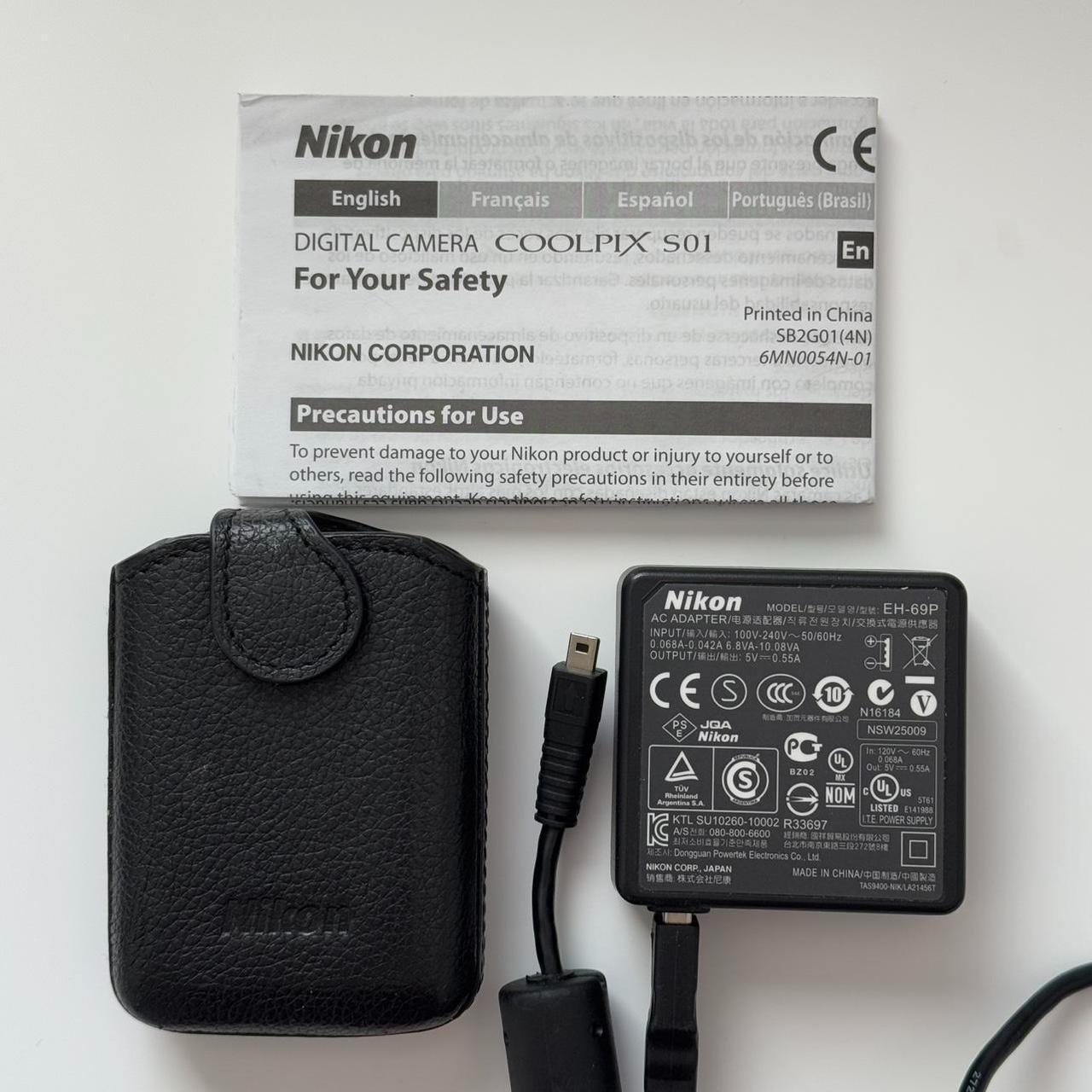 Nikon Coolpix S01 Mini Digital CameraThis ultra...