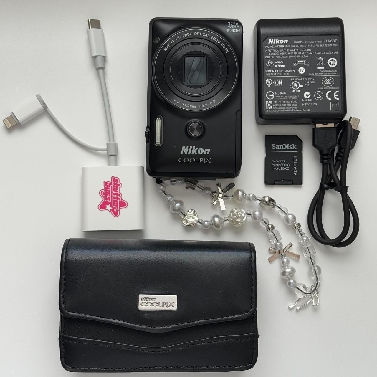 Nikon Coolpix S6900 Digital Camera Bundle♡Comes...